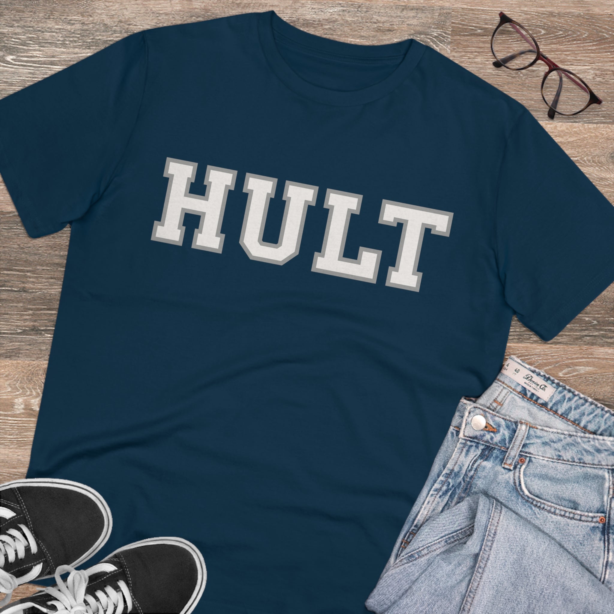 Navy Classic T-shirt – Hult Store | T-Shirts